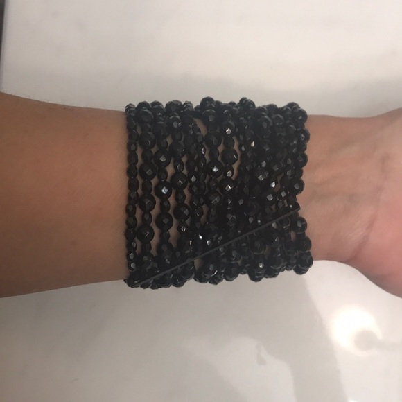 Black beaded bracelet - Picture 2 of 5